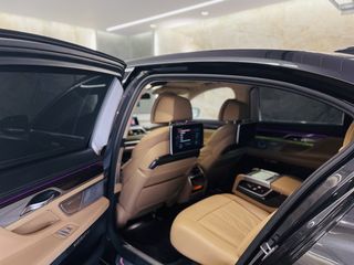 BMW 7 Series foto 5