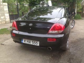 Hyundai Coupe foto 3