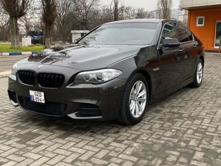 BMW 5 Series foto 2