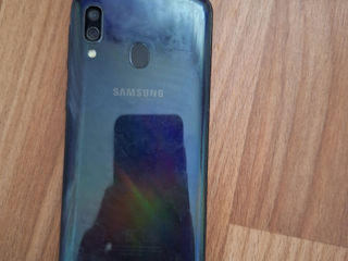 Samsung galaxy a40 foto 2