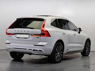 Volvo XC60 foto 2