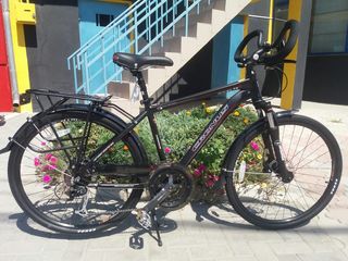 Безупречный велосипед для города и путешествий Cronus Rider foto 1