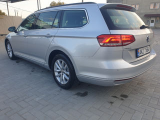 Volkswagen Passat foto 4