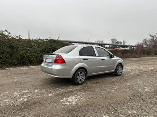 Chevrolet Aveo foto 10