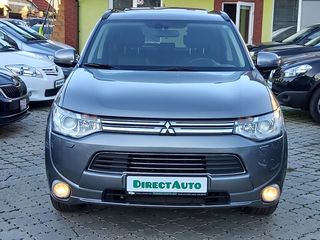 Mitsubishi Outlander foto 3