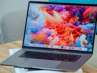 Macbook Pro 16 2021/ Core I7 9750H/ 16Gb Ram/ Radeon Pro 5300M/ 500Gb SSD/ 16" Retina/ 115Cycles!! foto 3