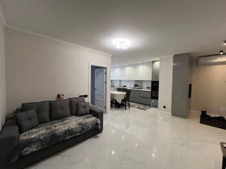 Ap. 3 cam., 76 м², 2/10 et.