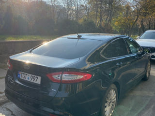 Ford Fusion foto 5