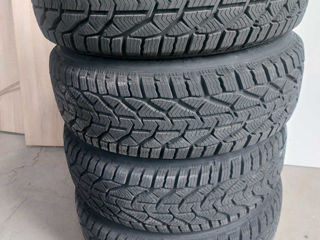 215/60 R16 Iarnă