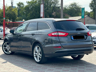 Ford Mondeo foto 4