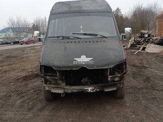 Разборка (Dezmembrarea) MB Sprinter 413 CDI (Пассажир 21 место) 2002 год по запчастям. foto 4