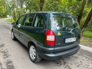 Opel Zafira foto 4