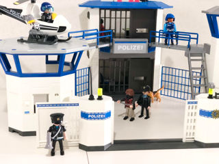 Sediu de poliție cu închisoare (Playmobil)