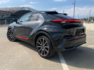 Toyota C-HR foto 4