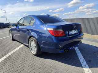 BMW 5 Series foto 6