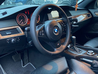 BMW 5 Series foto 9