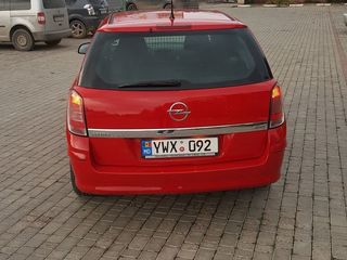 Opel Astra foto 4