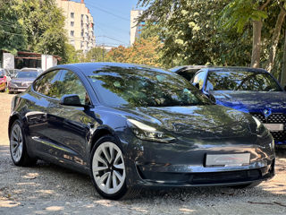 Tesla Model 3 foto 2