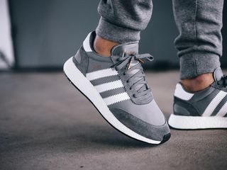 Adidas Iniki