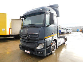 Mercedes Actros 1842