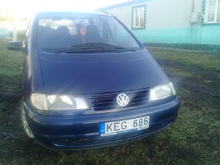 Volkswagen Sharan foto 2