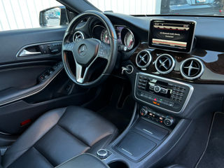 Mercedes CLA foto 8