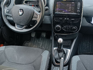 Renault Clio foto 6