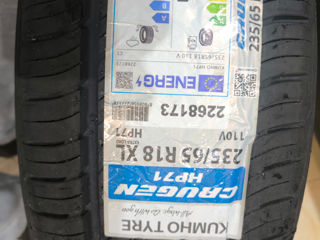 Kumho 235 55 R18 foto 5