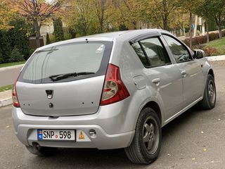 Chirie auto,авто прокат Dacia Logan,Sandero,Duster foto 2