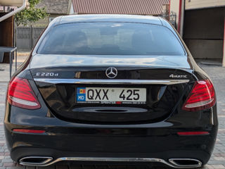 Mercedes E-Class foto 5