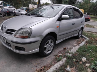 Nissan Almera Tino