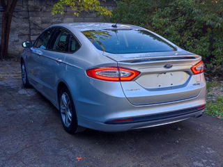 Ford Fusion foto 3