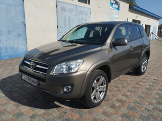 Toyota Rav 4 foto 1