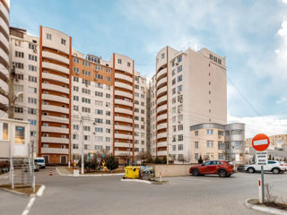 Apartament cu 3 camere, 200 m², Râșcani, Chișinău