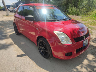 Suzuki Swift foto 6