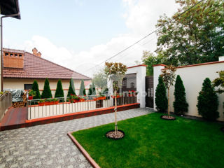 Casă, 320 mp, Centru, 4000 € ! foto 18