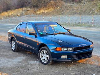 Mitsubishi Galant foto 2