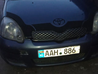 Toyota Yaris foto 1