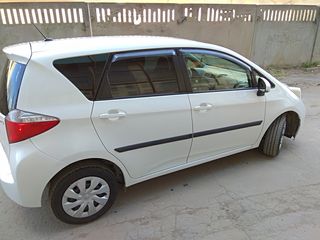 Toyota Verso-S foto 4