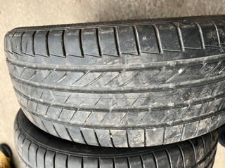 Продам 2 б.у ската 215/45 R18 Dunlop Sp sport maxx foto 4