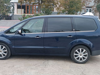 Ford Galaxy foto 1