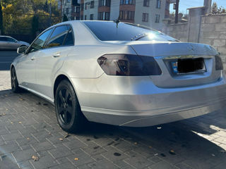 Mercedes E-Class foto 2