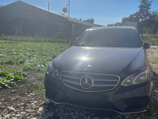 Mercedes E-Class foto 4