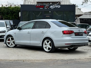 Volkswagen Jetta foto 5