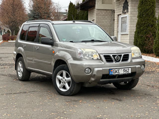 Nissan X-Trail foto 3