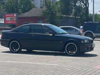 BMW 3 Series Coupe foto 3