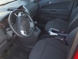 Opel Zafira foto 7