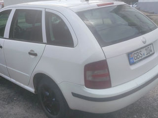 Skoda Fabia foto 4