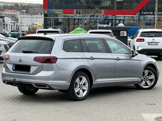 Volkswagen Passat foto 4