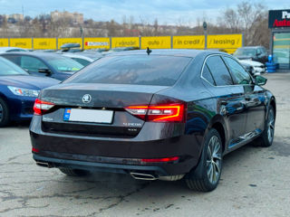 Skoda Superb foto 5